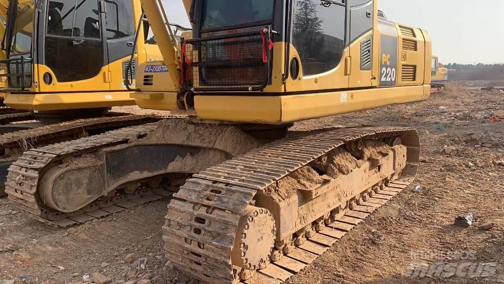 Komatsu PC 220 履带挖掘机