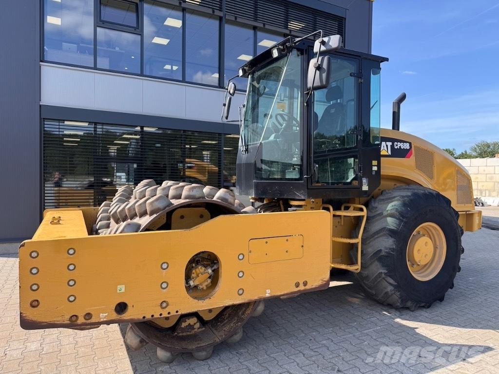 CAT CP 68 B 土壤压实机
