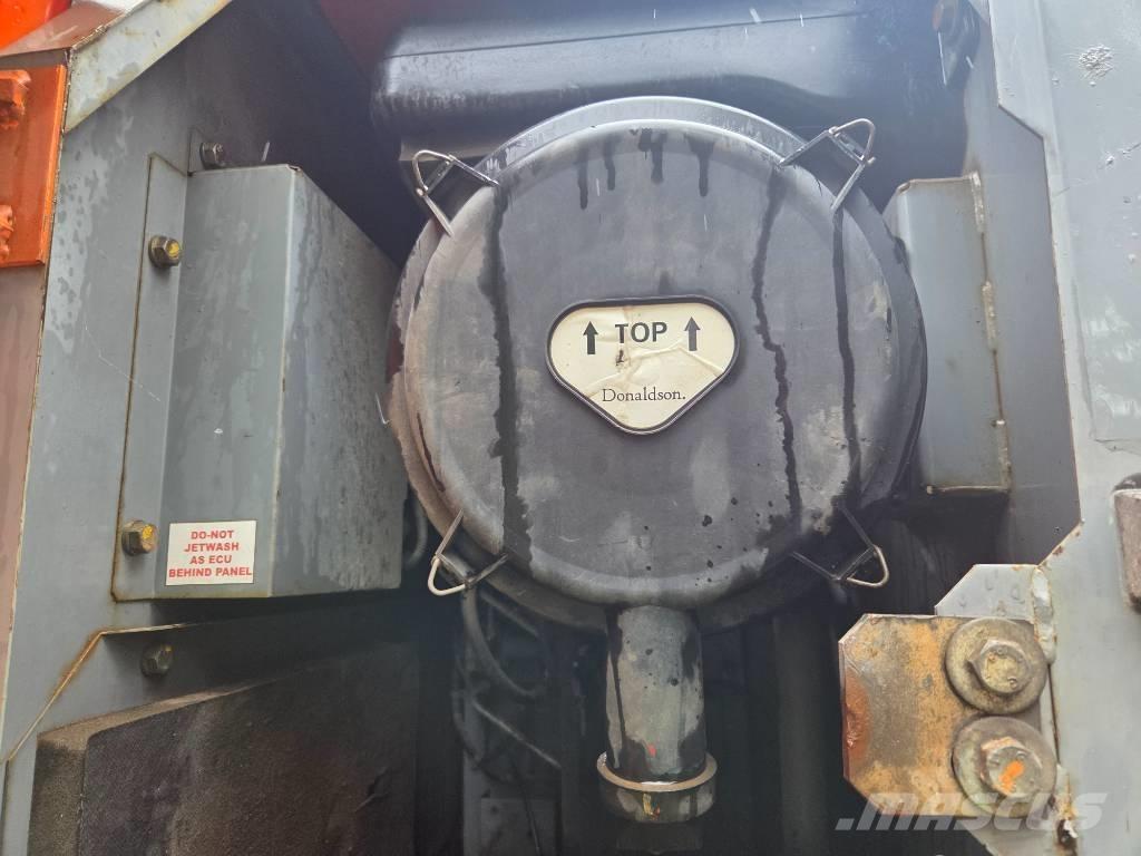 Hitachi ZX 210 LC-3 履带挖掘机