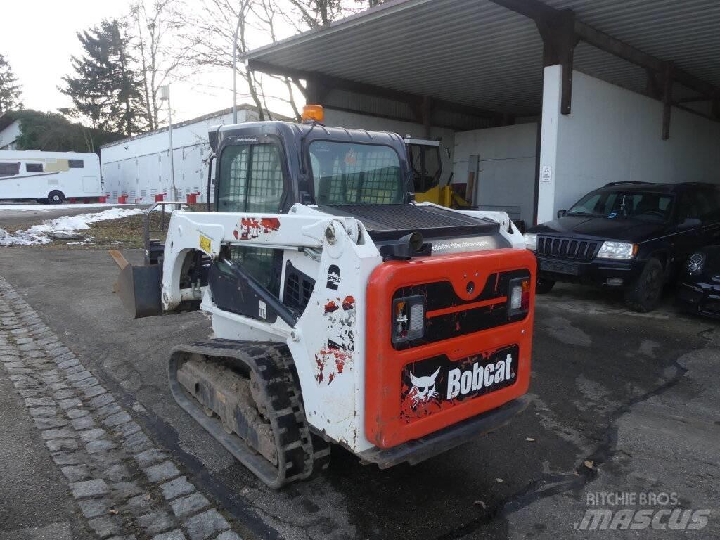 Bobcat T 450 滑移装载机
