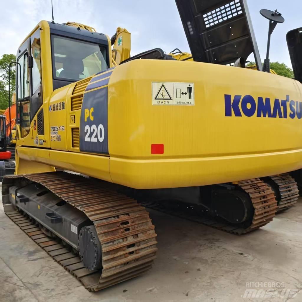 Komatsu PC 220-8 履带挖掘机