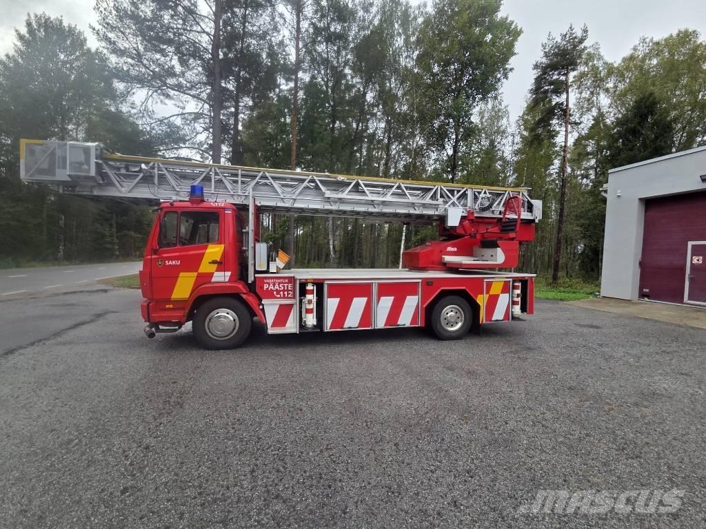 Mercedes-Benz 1524 消防车