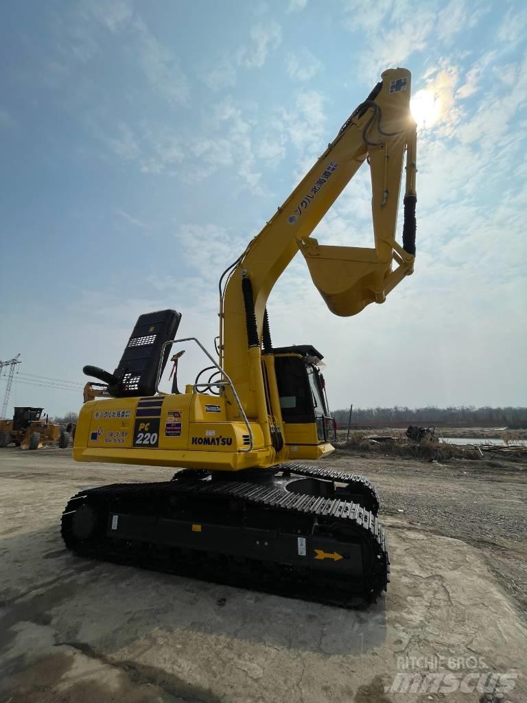 Komatsu PC220-8 履带挖掘机