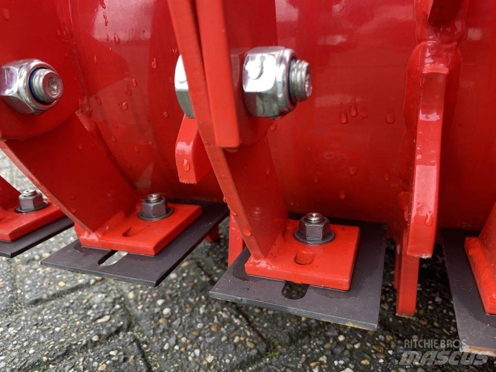 Kuhn HRB303D 弹簧中耕机
