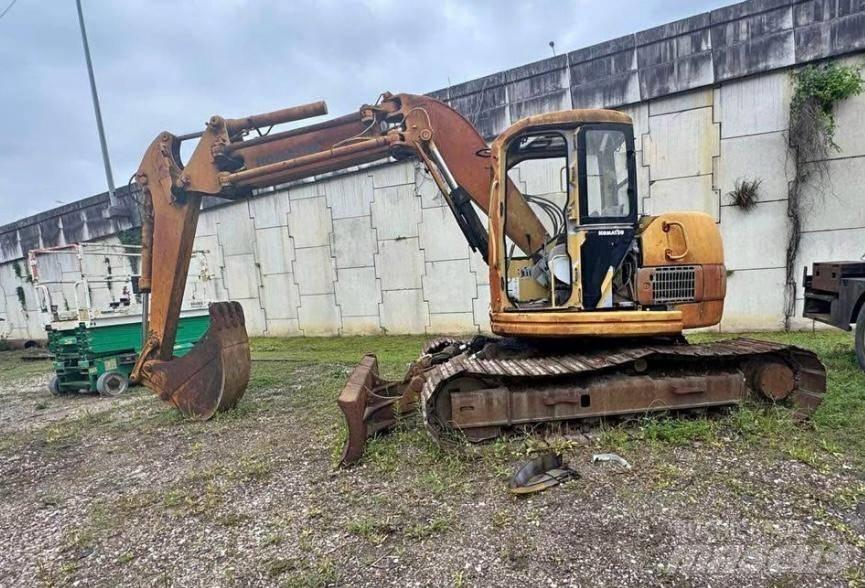 Komatsu PC 128 UU-1E 履带挖掘机