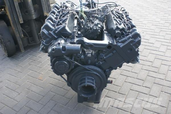 Mercedes-Benz OM 422 发动机