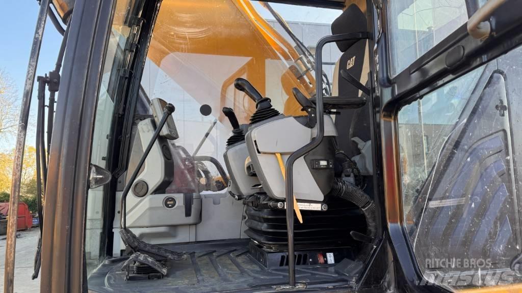 CAT 352 F 履带挖掘机