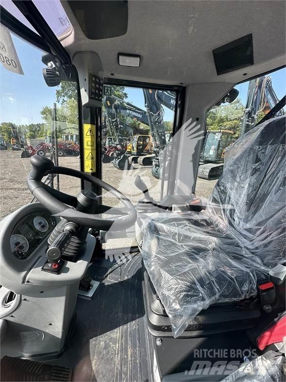 Yanmar V8 轮式装载机