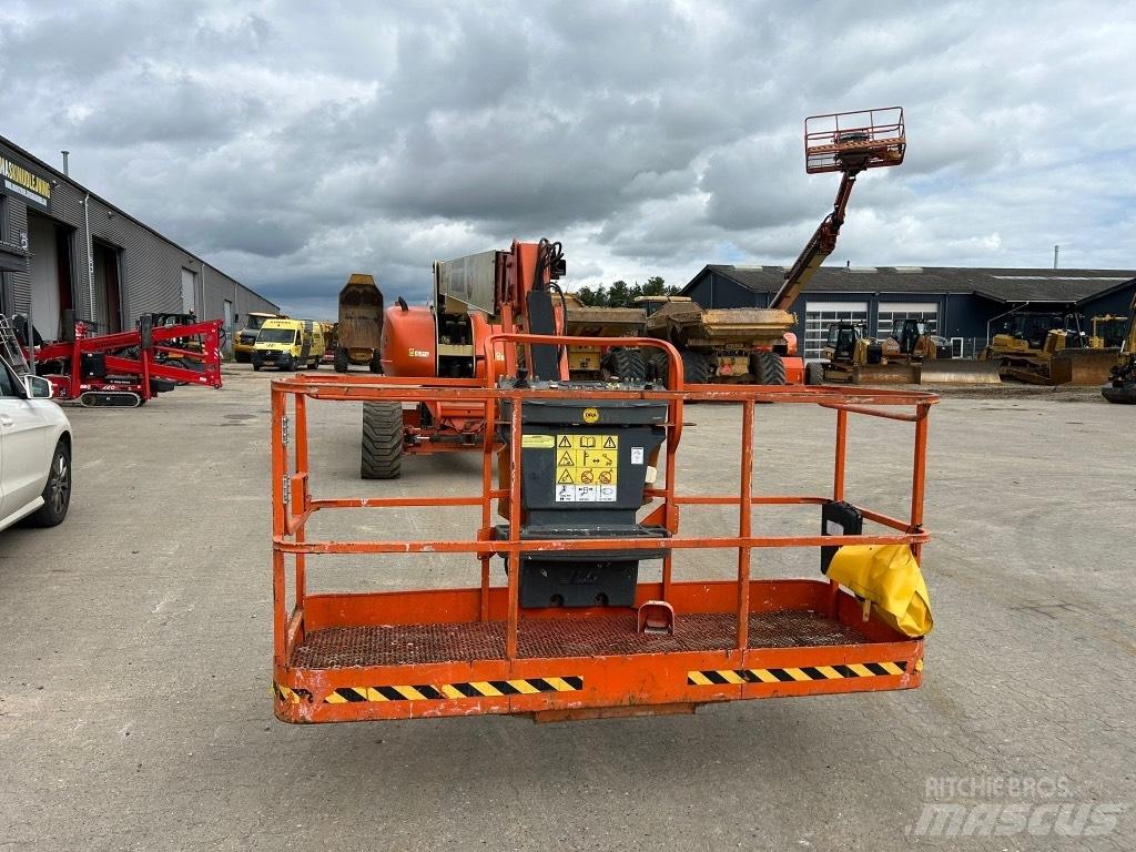 JLG 860 SJ 直臂高空工作平台