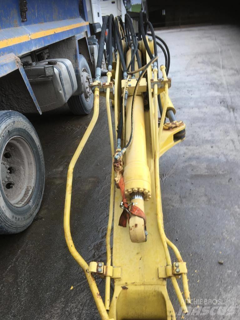 Komatsu PC130-8 液压