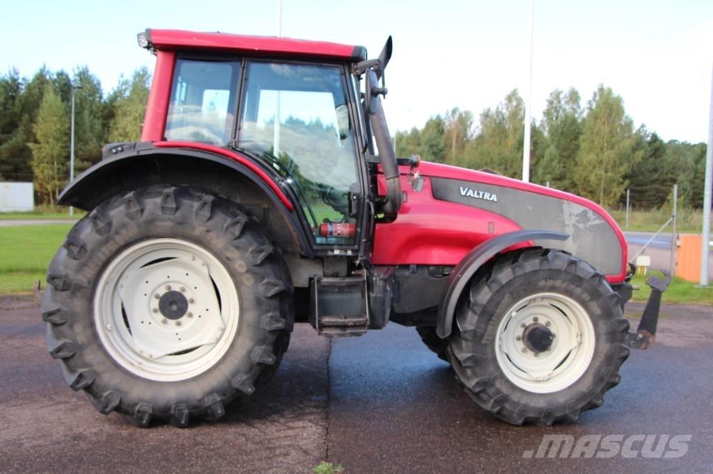 Valtra T 131 拖拉机/农用车