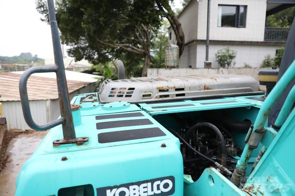 Kobelco SK 200-8 履带挖掘机