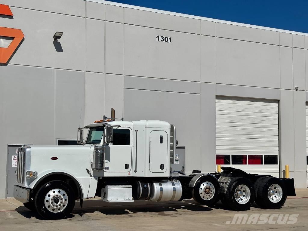 Peterbilt 389 牵引车