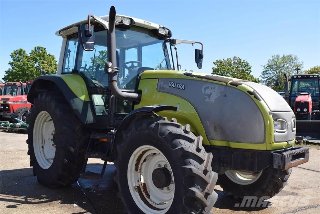 Valtra T120 拖拉机/农用车