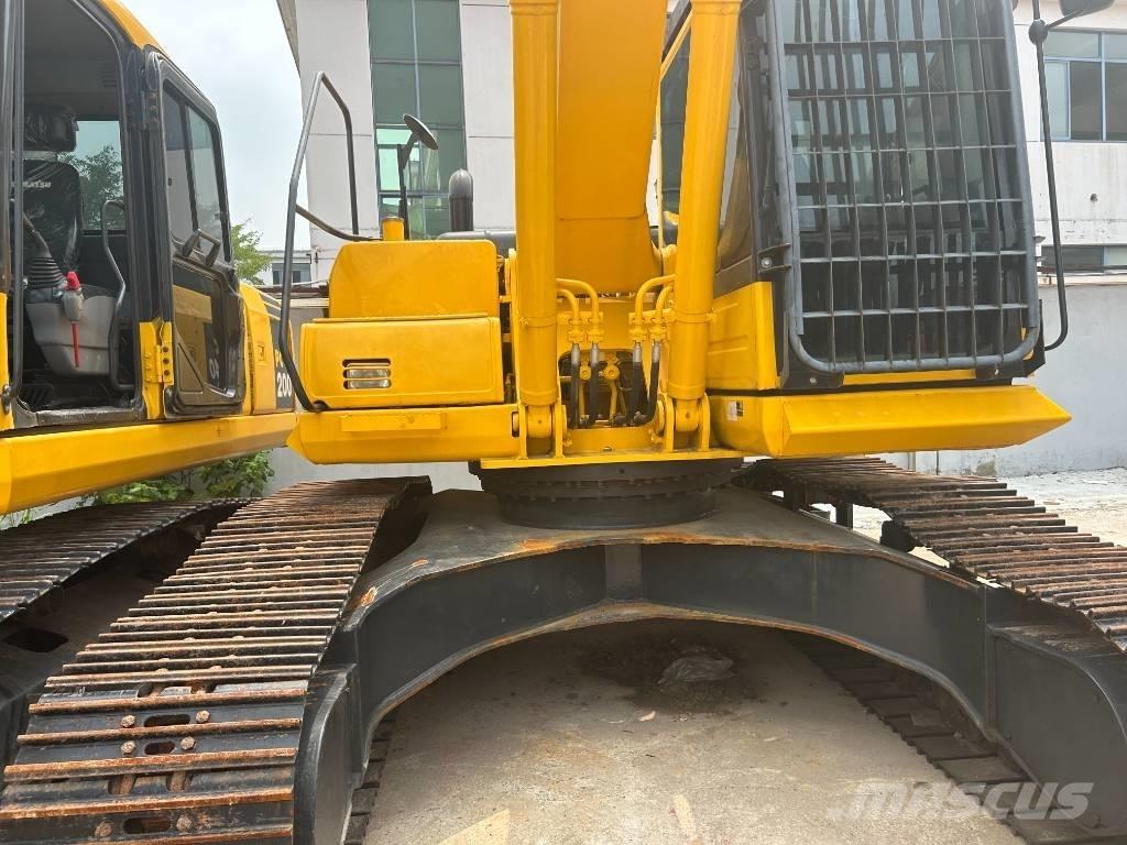Komatsu PC240LC-8 履带挖掘机