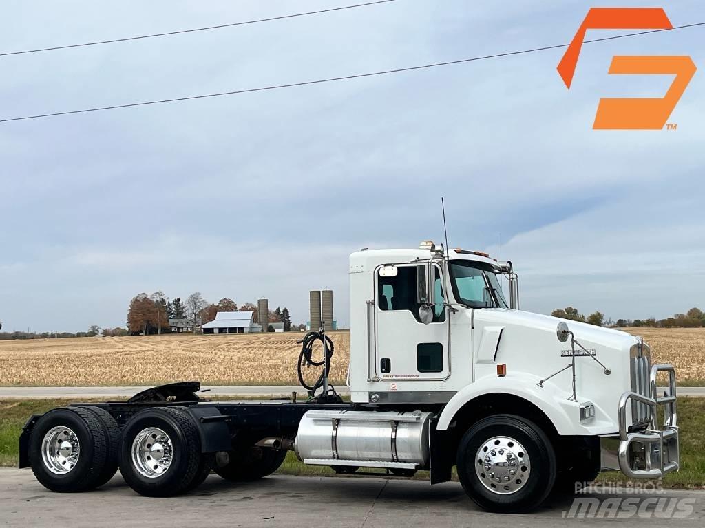 Kenworth T800 牵引车