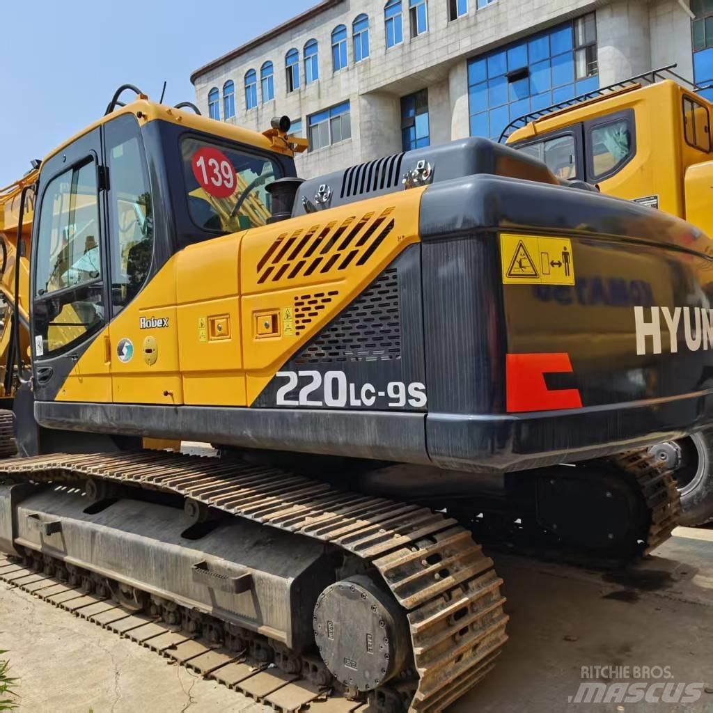 Hyundai 220lc-9s 履带挖掘机