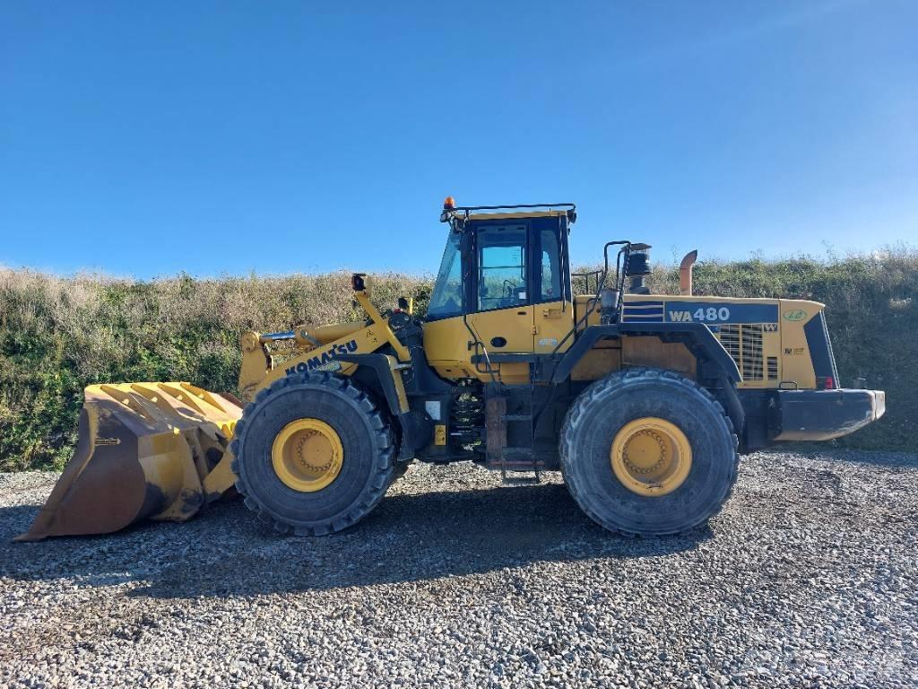 Komatsu WA480-6 轮式装载机