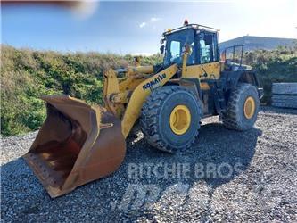 Komatsu WA480-6 轮式装载机