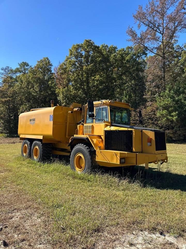 Volvo A30C 水罐车