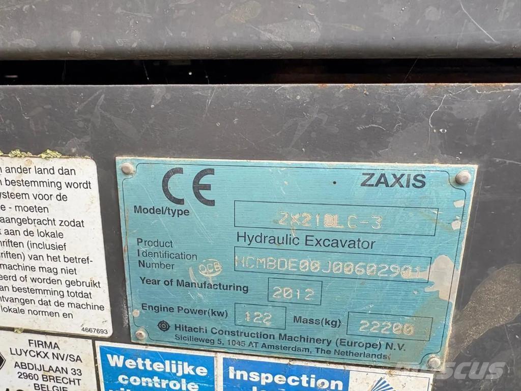 Hitachi ZX210LC-3 履带挖掘机