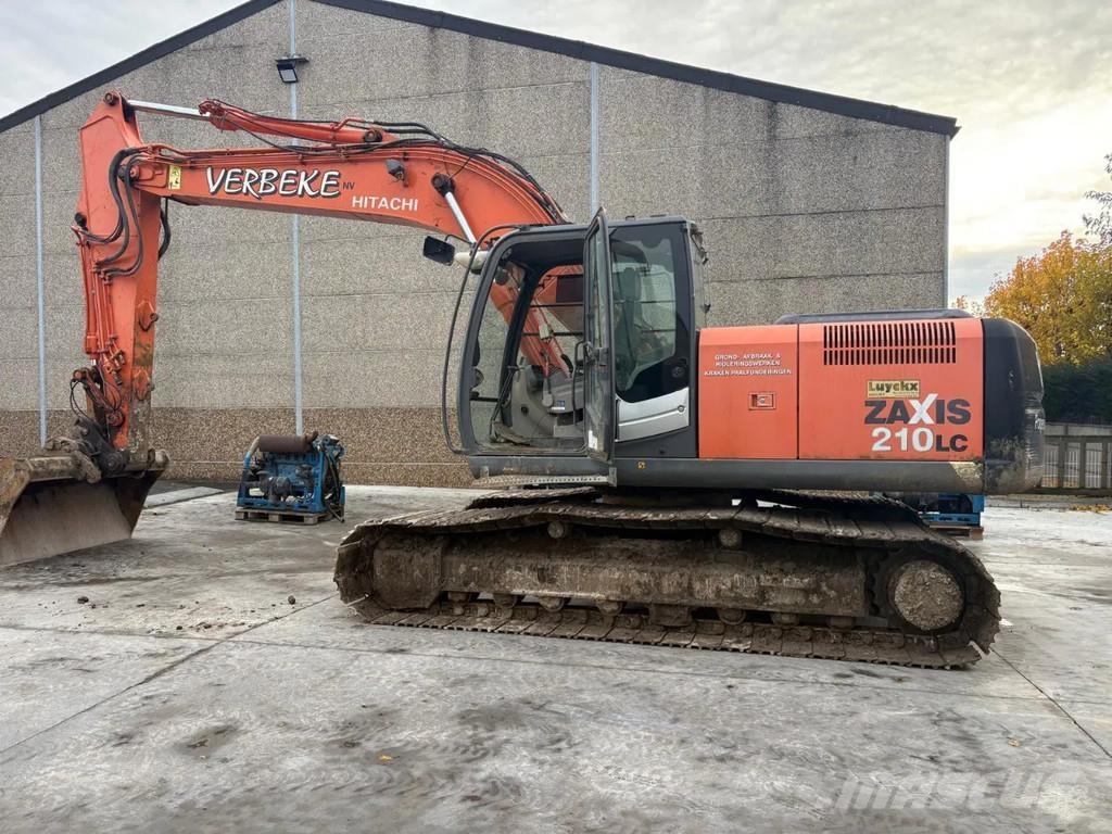 Hitachi ZX210LC-3 履带挖掘机