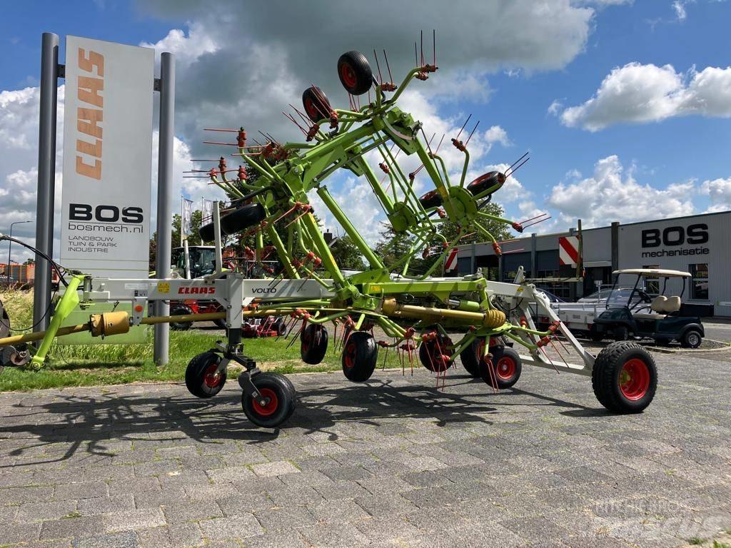 CLAAS Volto 1300 T 犁耙和摊草机