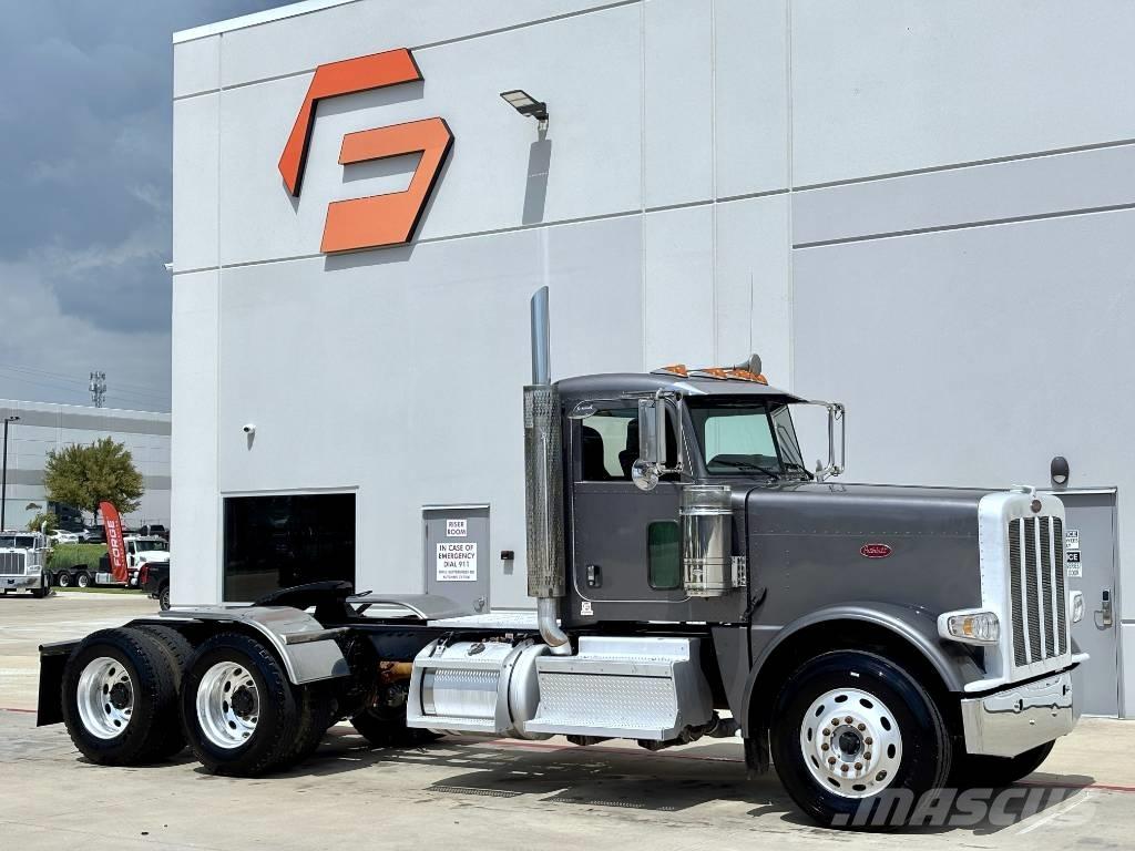 Peterbilt 389 牵引车