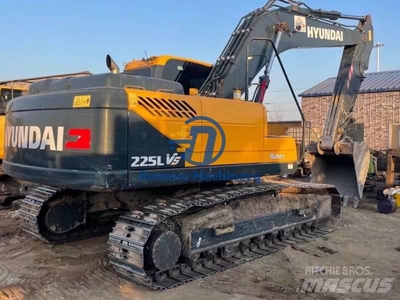 Hyundai 225VS 履带挖掘机