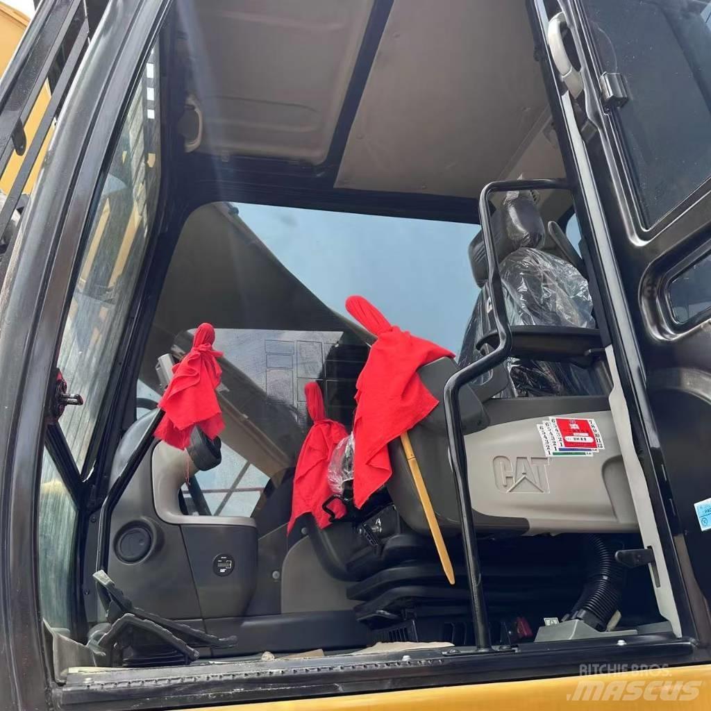 CAT 340D2 履带挖掘机