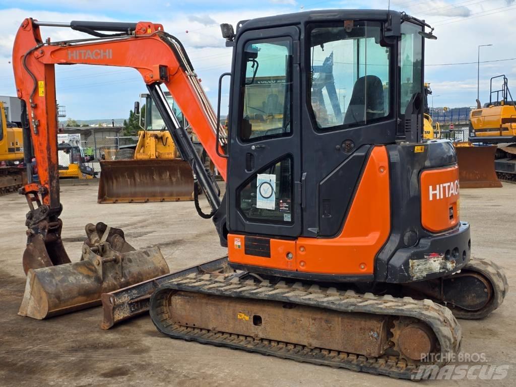 Hitachi ZX55U-5A CLR 小型挖掘机