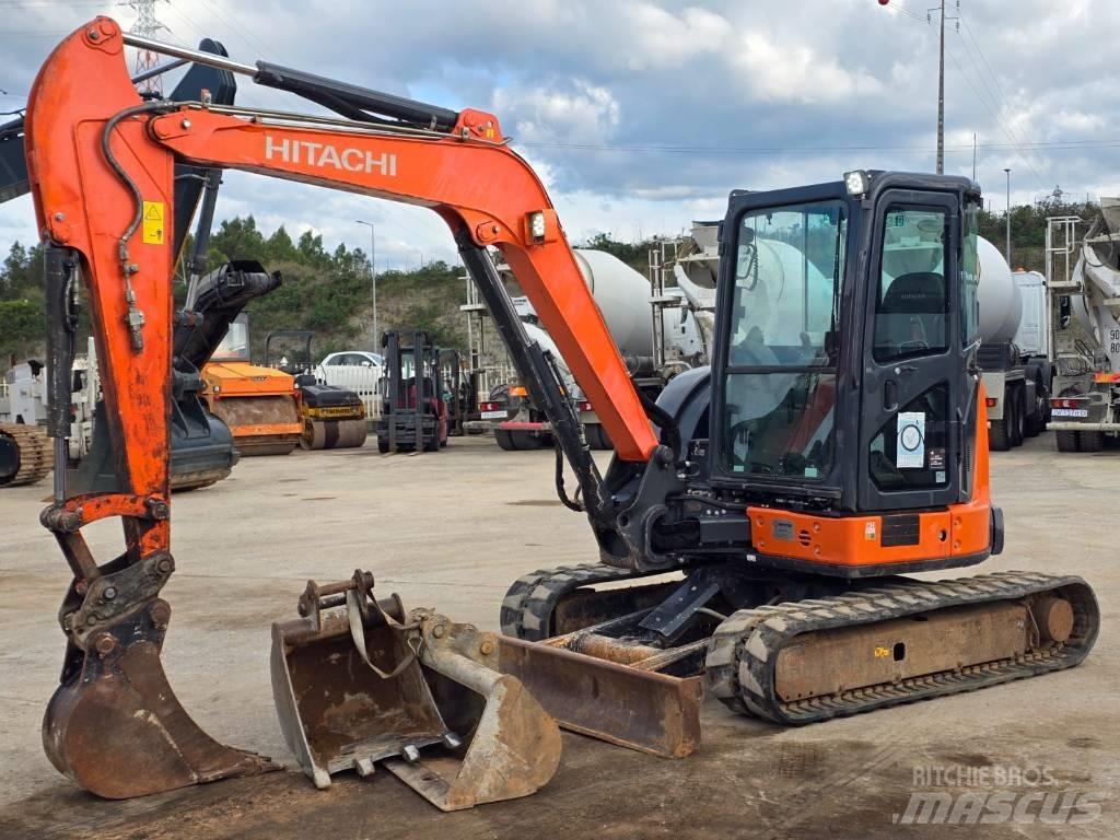 Hitachi ZX55U-5A CLR 小型挖掘机