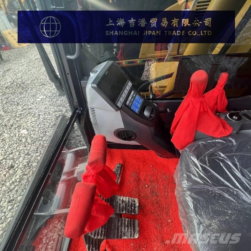 Komatsu PC 70 小型挖掘机