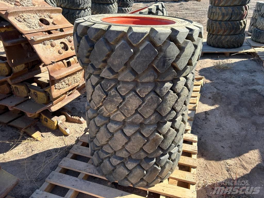 Bobcat 10x16.5 Tires 轮胎、车轮和轮圈
