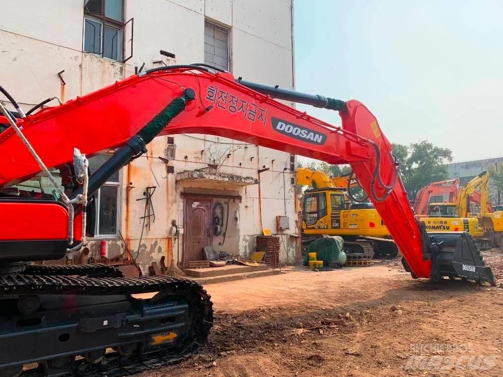Doosan DX 340 LCA 履带挖掘机