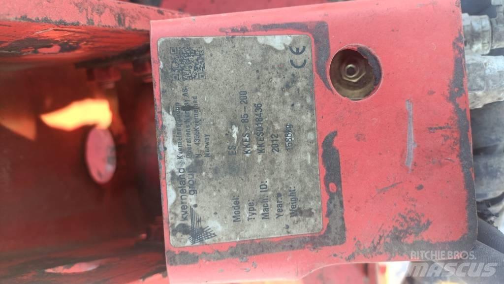 Kverneland ES85 双向犁