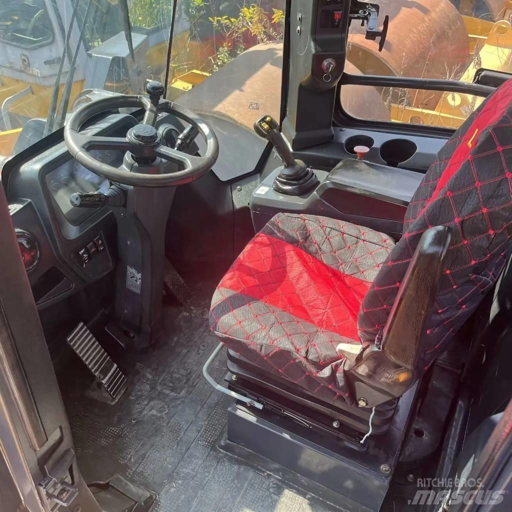 LiuGong 862 轮式装载机