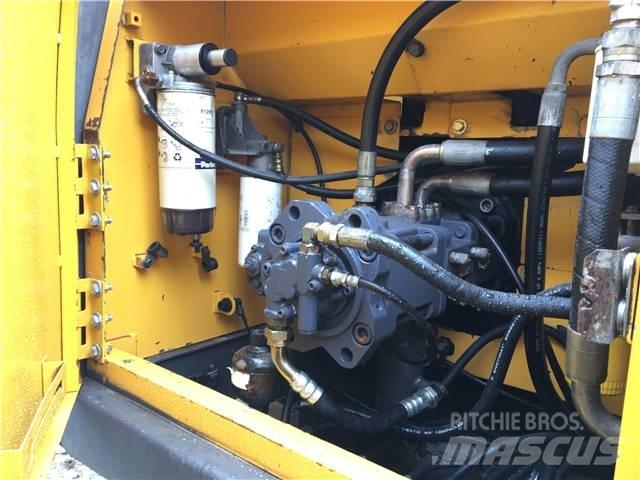 Volvo EC240BLC 履带挖掘机