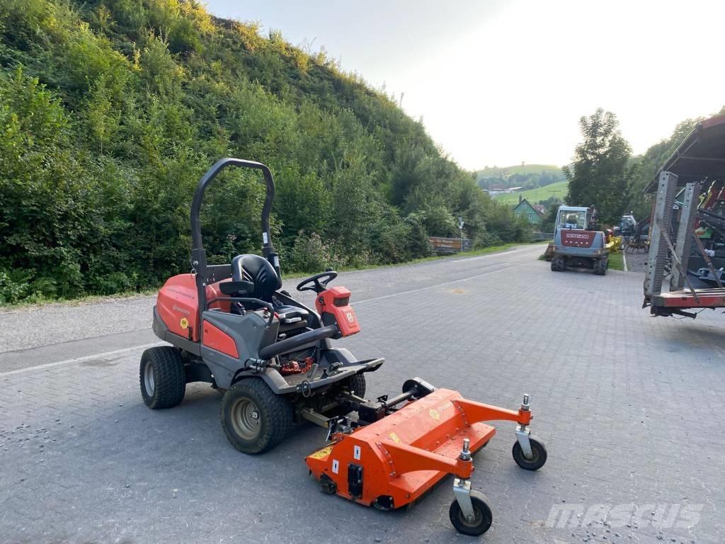 Husqvarna P 525 D 骑乘式割草机