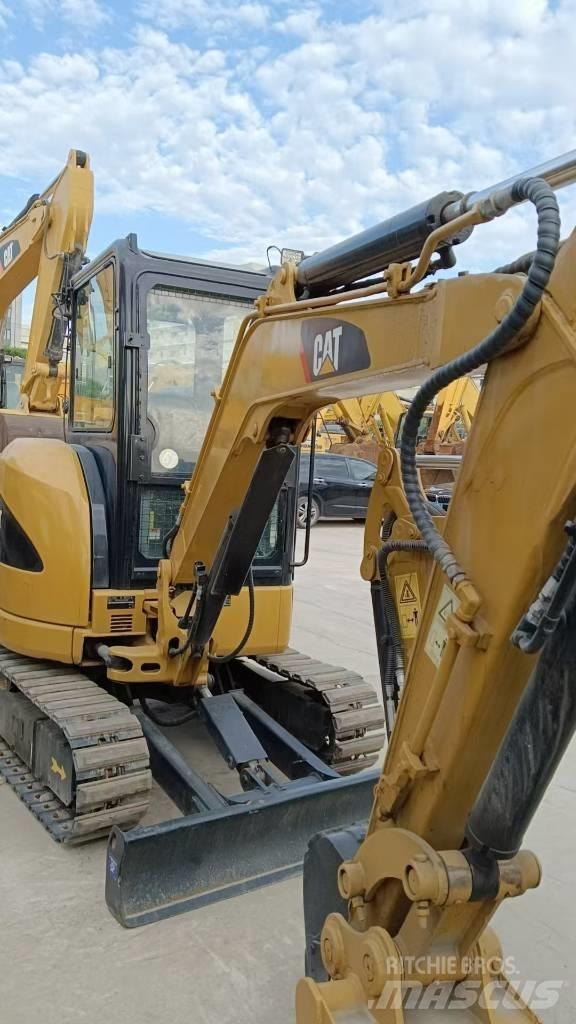 CAT CAT302D 履带挖掘机