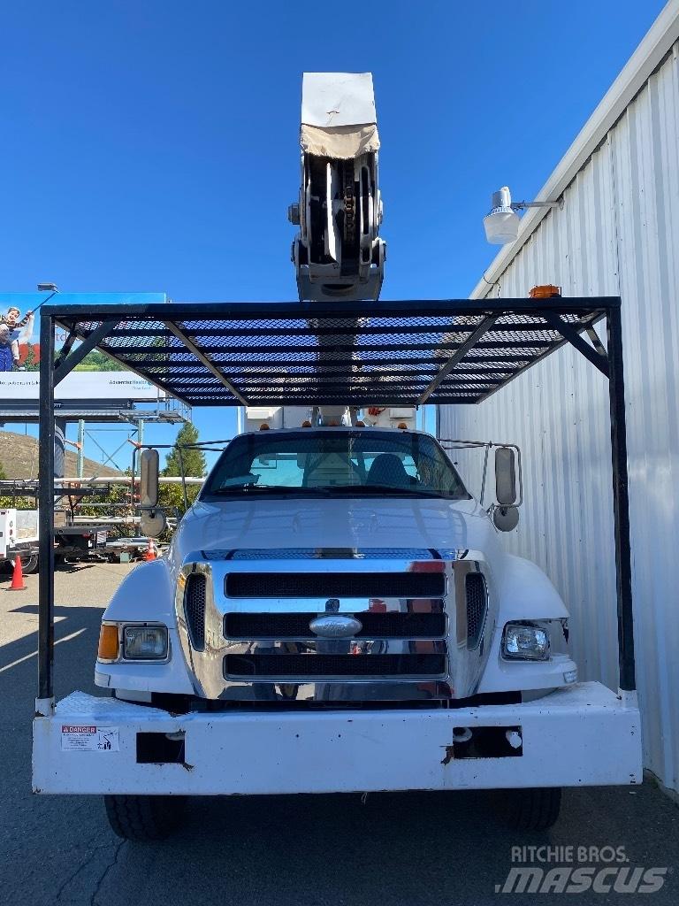 Ford F 750 SD 车载式高空作业车