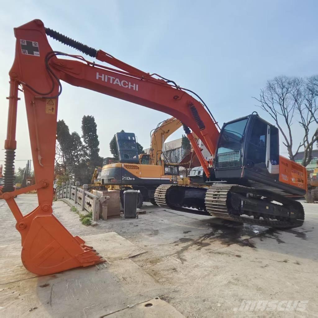 Hitachi ZX 210 履带挖掘机