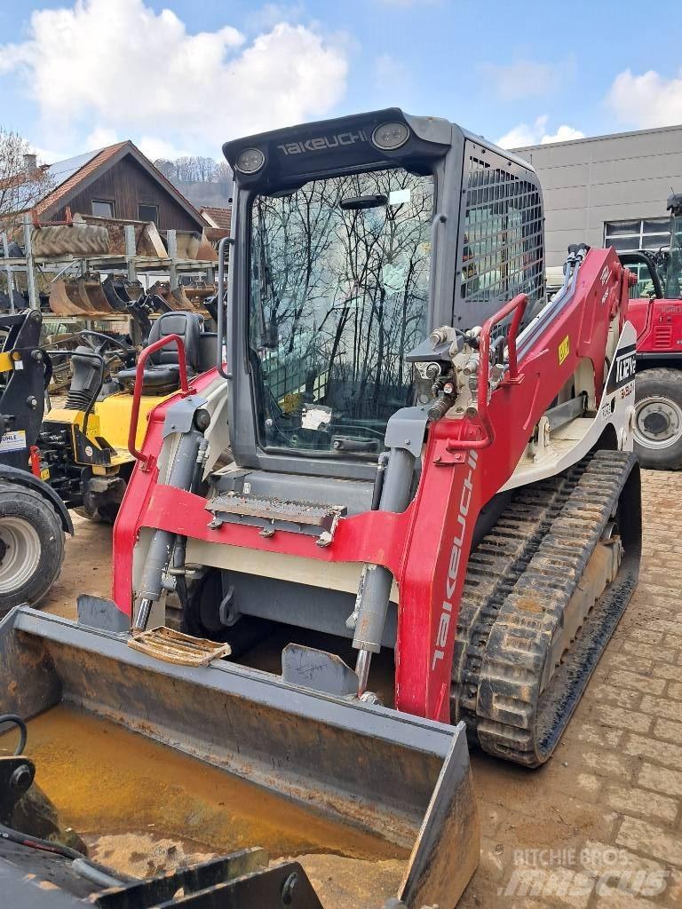 Takeuchi TL12 滑移装载机