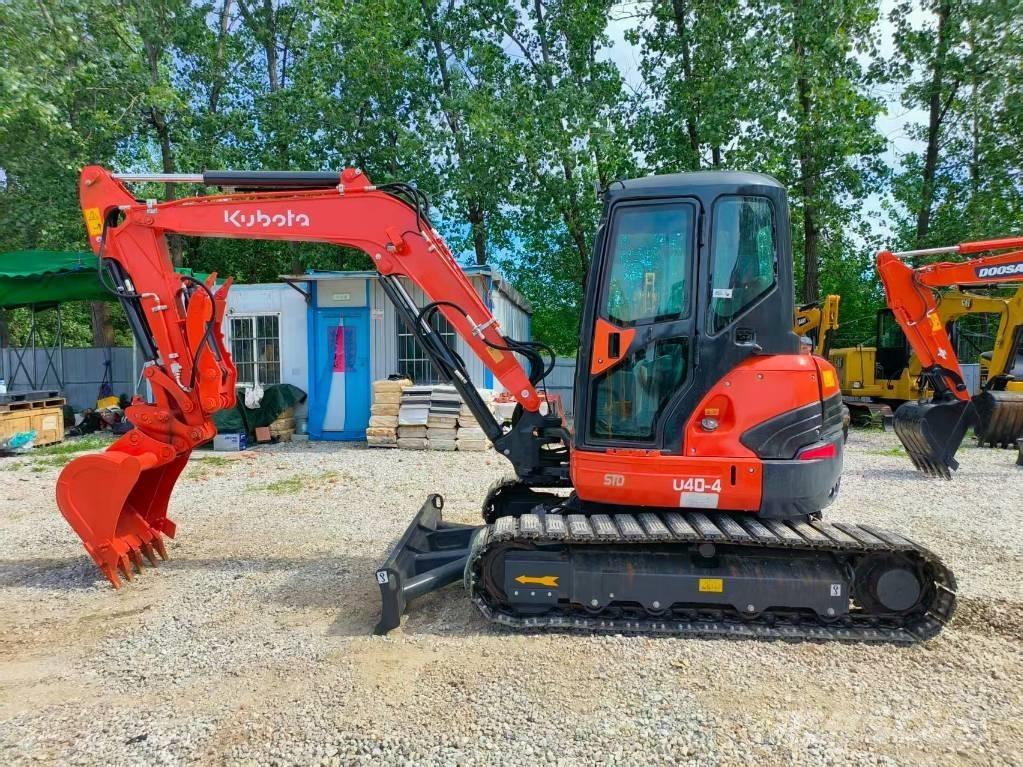 Kubota U 40 小型挖掘机
