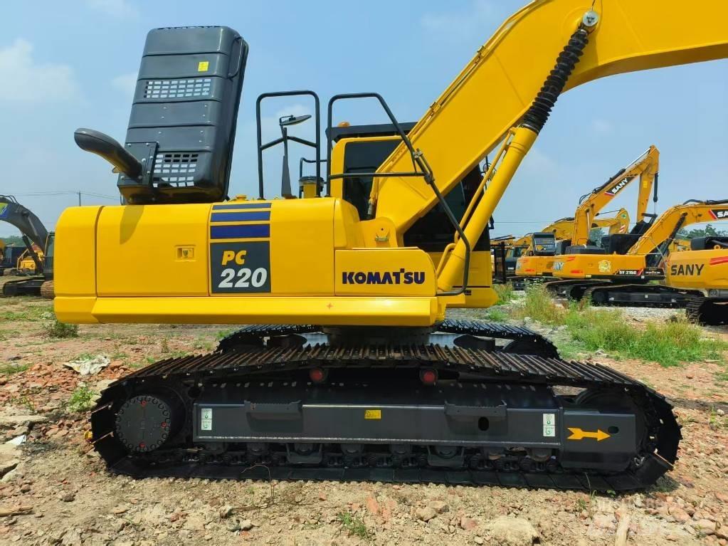 Komatsu PC 220-8 履带挖掘机