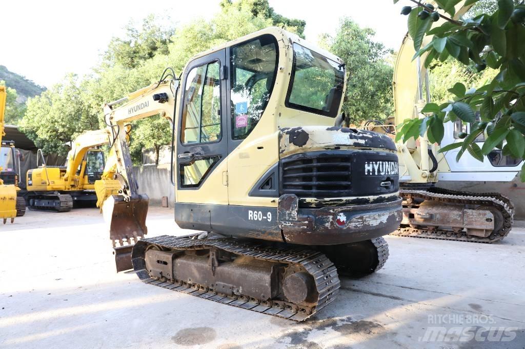 Hyundai R60-9 小型挖掘机