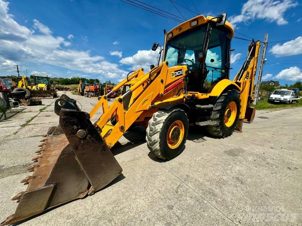 JCB 3CX 反铲装载机