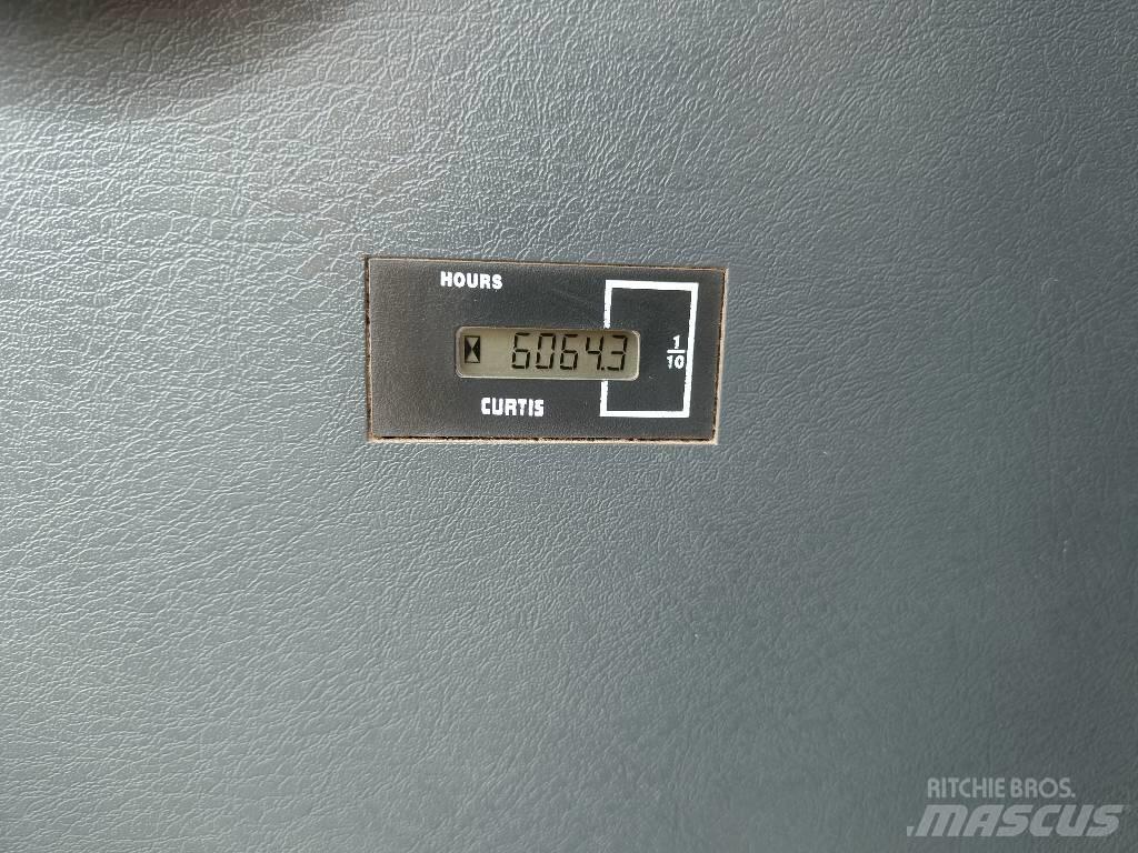 Hyundai R 145 履带挖掘机