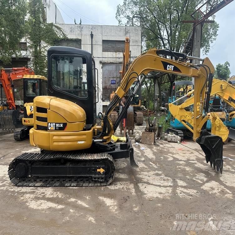 CAT 303.5 E 小型挖掘机