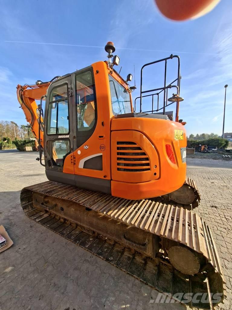 Doosan DX 140 LCR 履带挖掘机